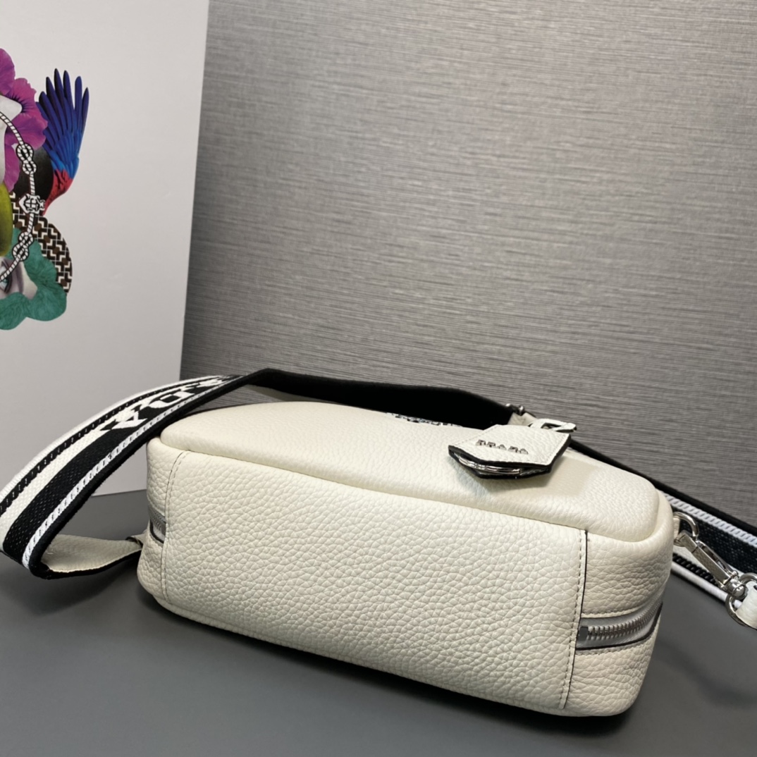 Prada Leather Bag Tote Shoulder Bag White 1BB102